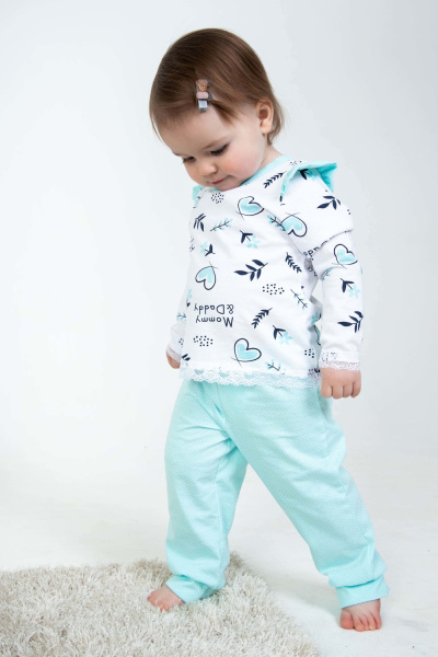 b6b5fa63-53c0-437b-af86-33a5b9f778c6